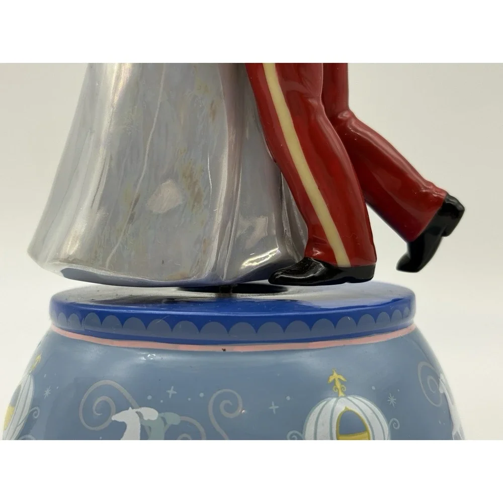 RARE Vintage Disney Cinderella And Prince Rotating Music Box 7.75